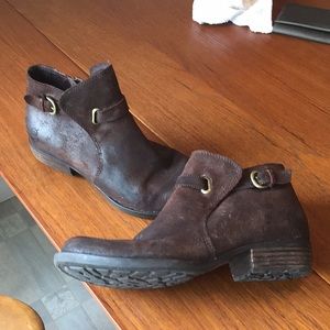 Born boot brown booties women 9